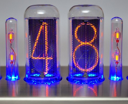 Nixie doppio punto - 2,